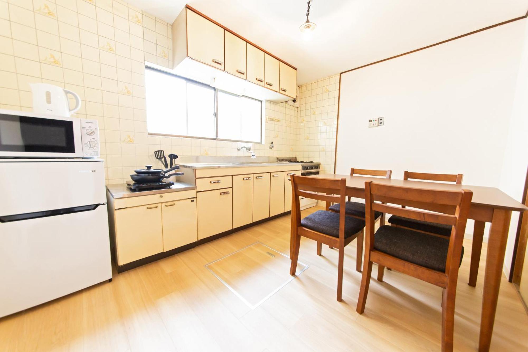 Roof Tengachaya-nishi Apartemen